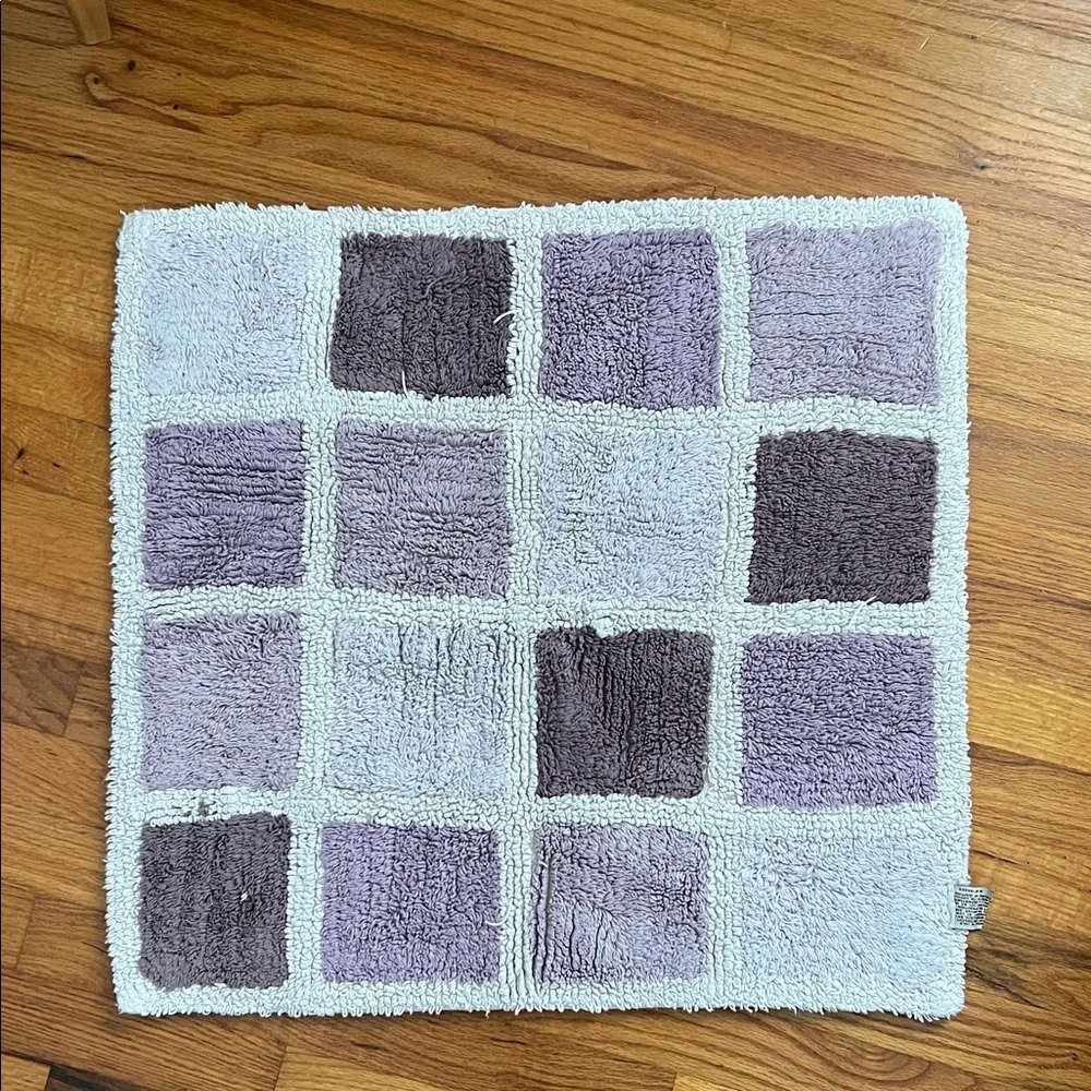 T.J.Maxx Purple and Gray Checkered Bath Mat